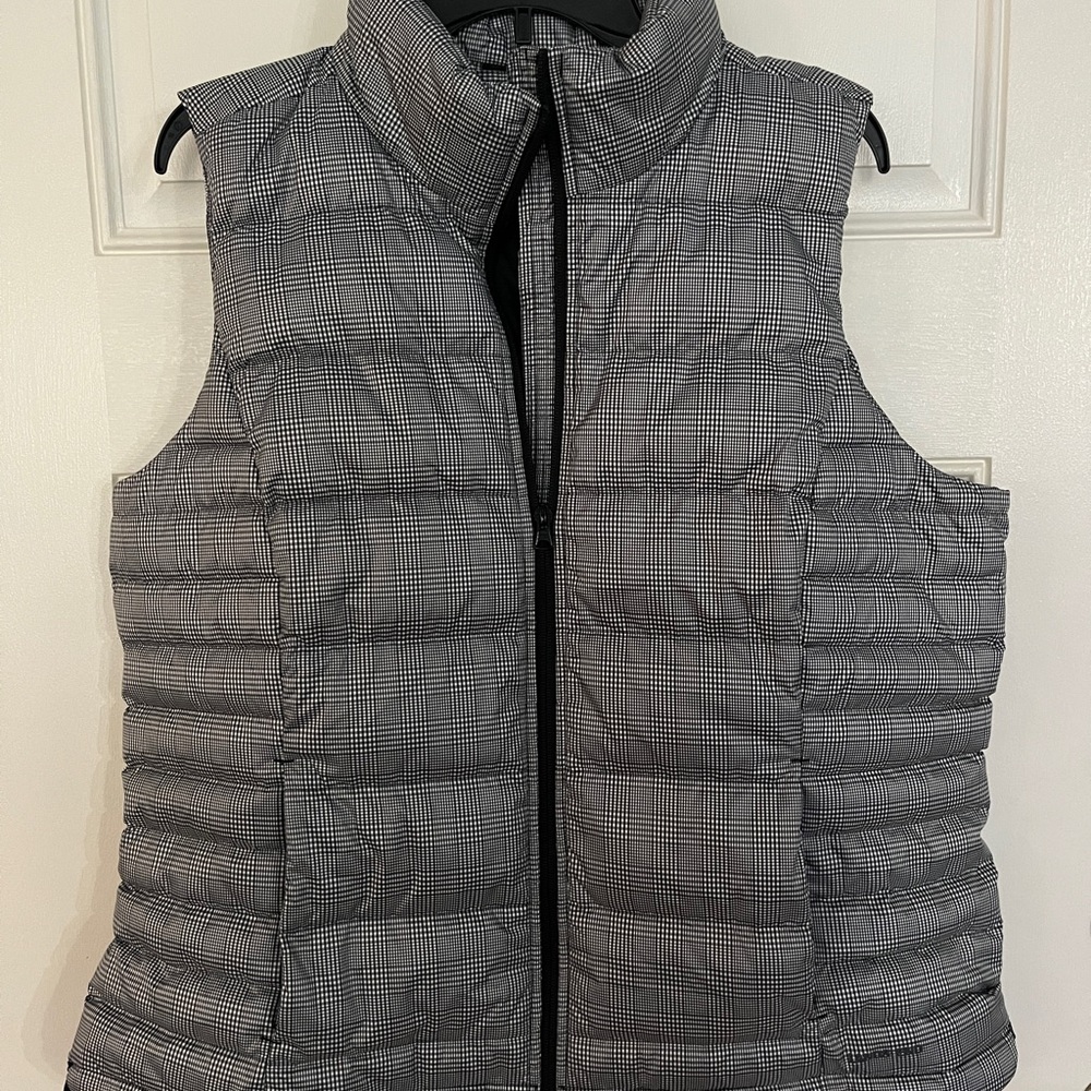 Lands' End Women's Checkered Gray Puffer Vest